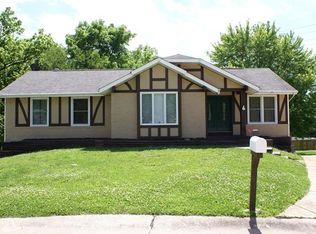 6 Cherrywood Ct, Saint Peters, MO