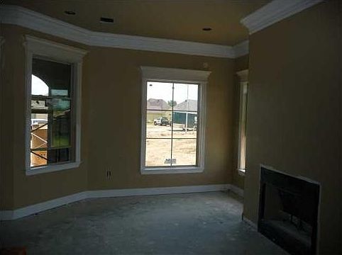 3rd image of 205 Westridge Dr