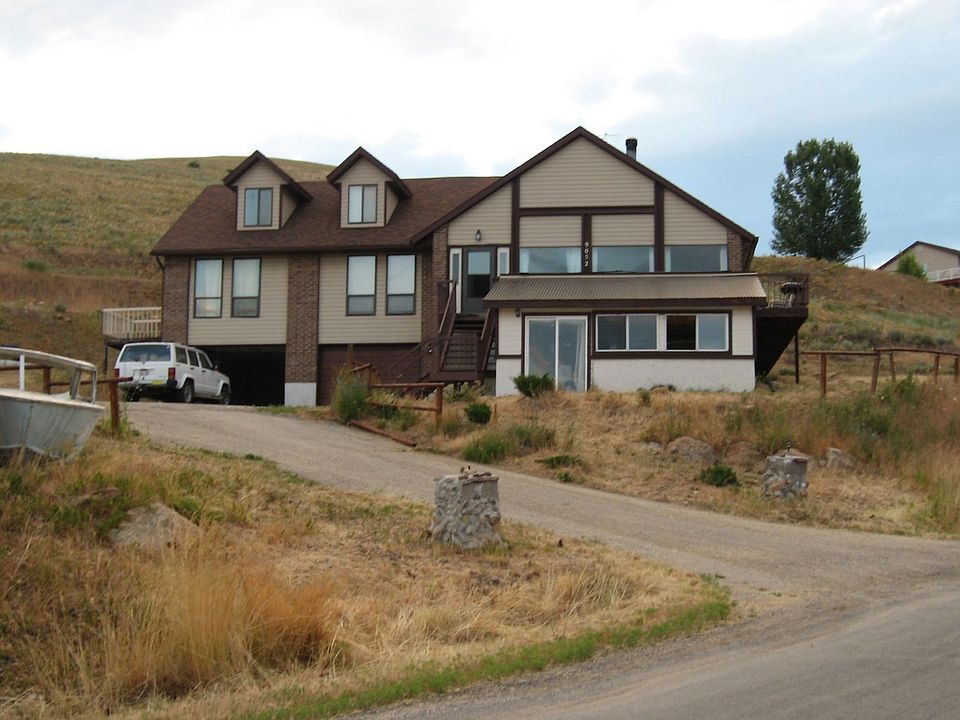 large lodge style home,many 
