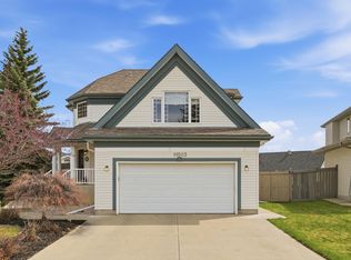 11503 10th Ave NW, Edmonton, AB T6J 6Y2