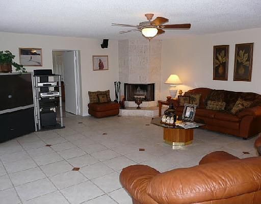 5th image of 7445 SW 140th Dr