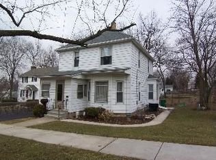 220 E 12th St, Lockport, IL