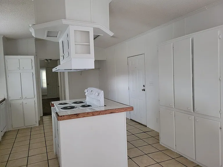 596 Trollingwood Hawfields Rd — Photo 5