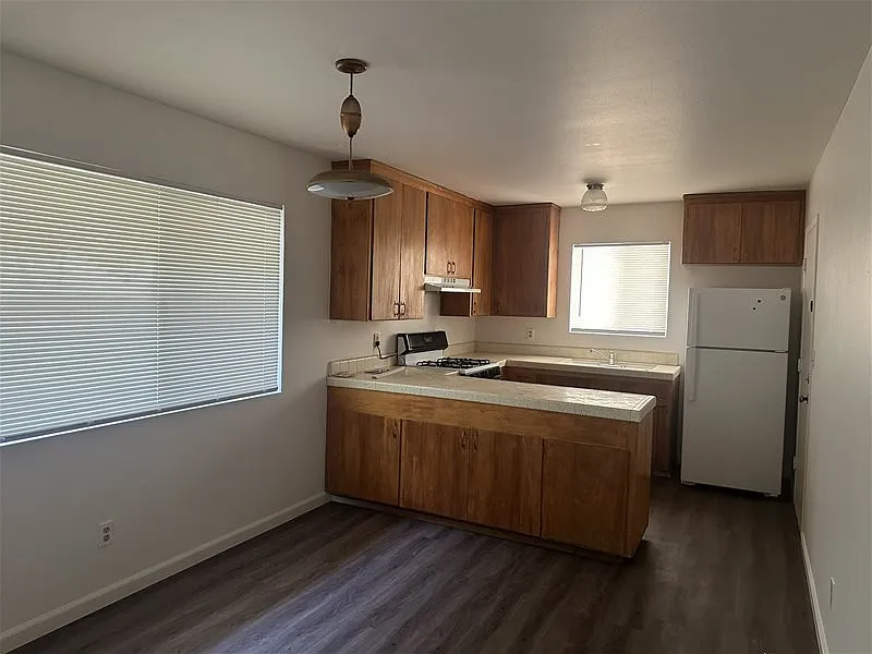2 bed, 1.0 bath, 1000 sqft, $1,850 — Photo 3