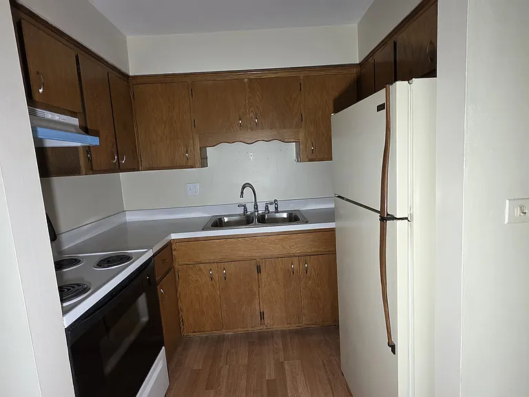 336 Lathrop Ave #405 — Photo 15