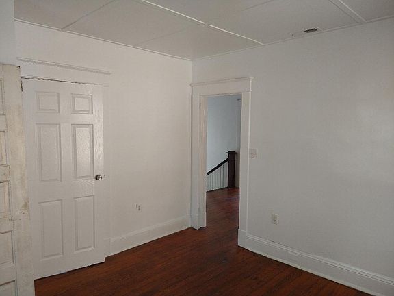 5th image of 2626 Chesterfield Blvd