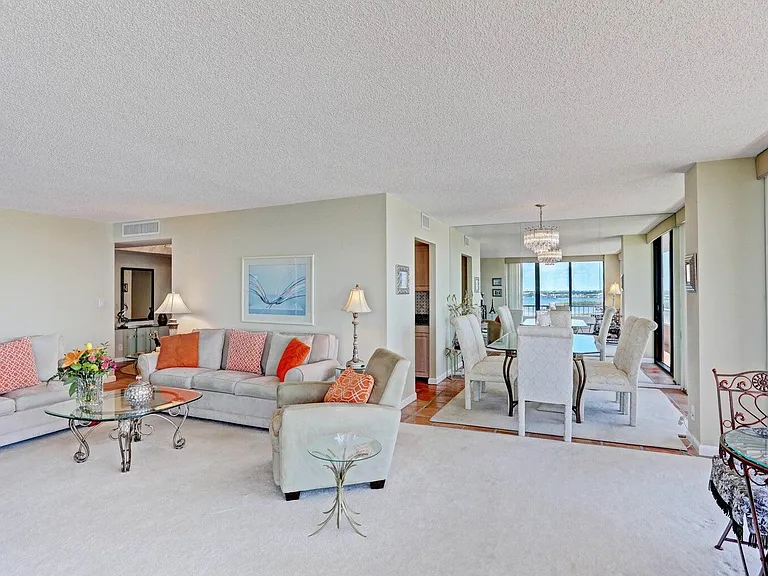 5510 N Ocean Dr #17D — Photo 4