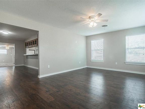 4th image of 1250 W Coll St