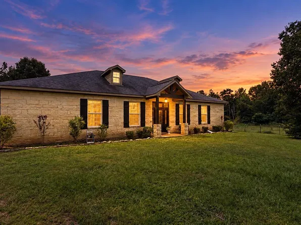 637 County Road 151, Carthage, TX 75633