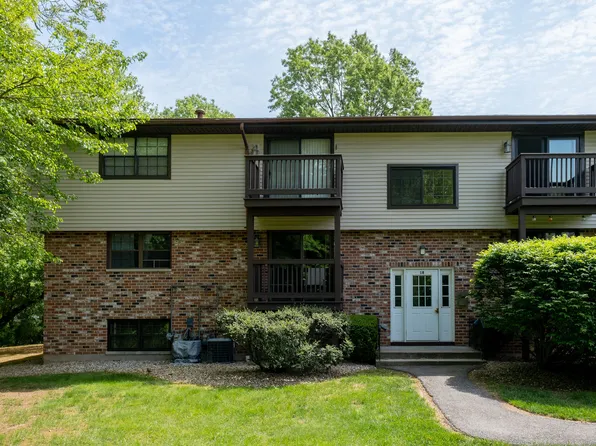 18 Surrey Drive #B5, Newington, CT 06111