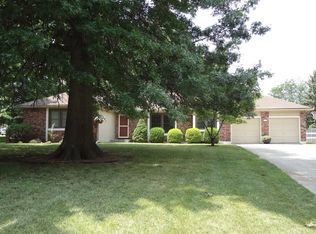 19385 Foster St, Stilwell, KS 66085