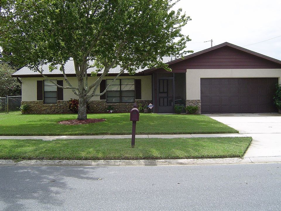 625 Hanover Dr. - Front