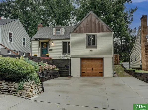 5217 Mason St, Omaha, NE 68106