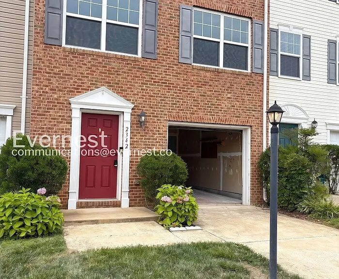 2342 Silver Fox Way — Photo 1
