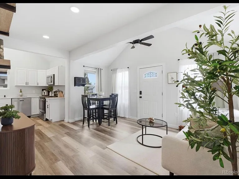 157 N 4th Ave — Photo 10