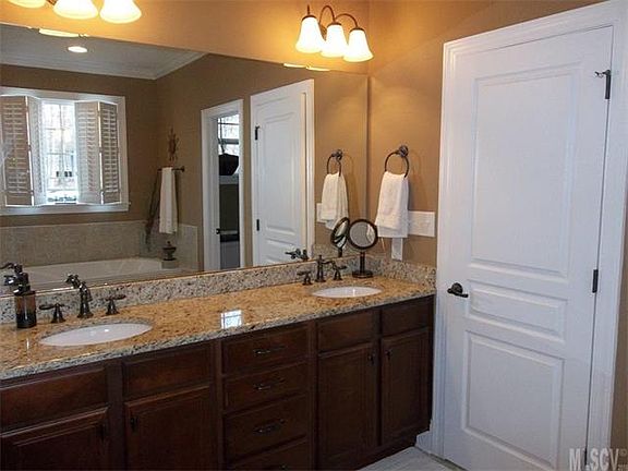 3rd image of 4519 Burrenfort Dr