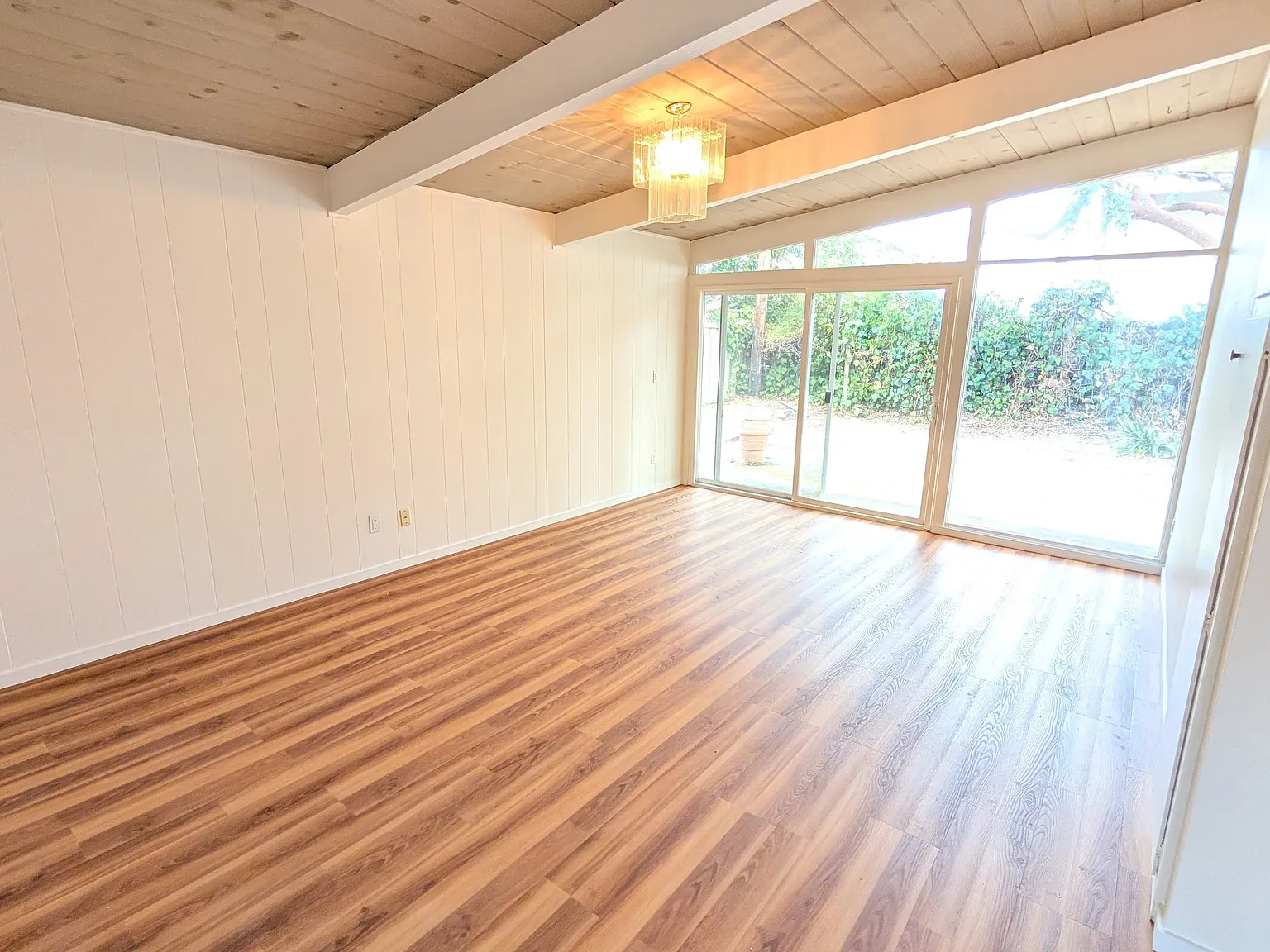 Oaktree-1076 OAK - 1 — Photo 1