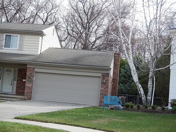 4th image of 23439 N Colonial Ct