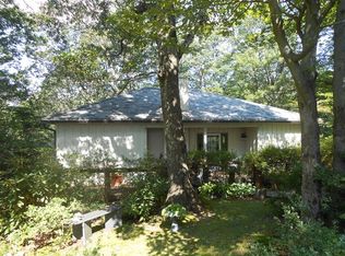 670 Groundhog Hill Rd, Hillsville, VA 24343