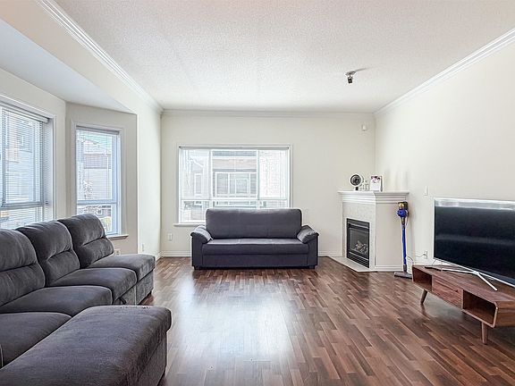4th image of 9420 Ferndale Rd #1