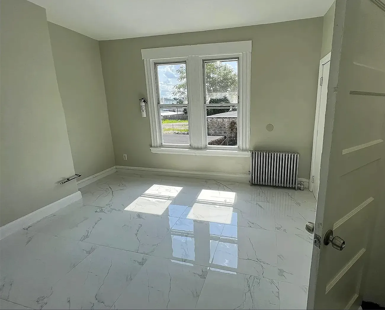 2 bed, $2,600 — Photo 1