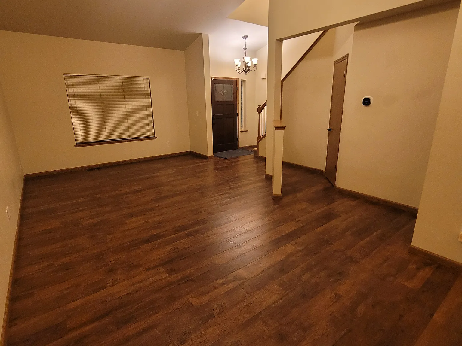 3 bed, 1734 sqft, $2,500 — Photo 4