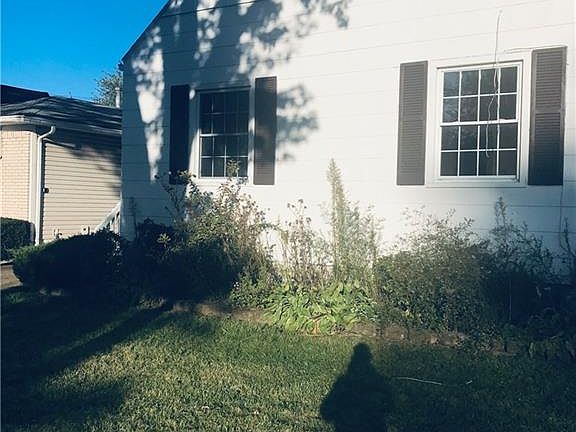 2nd image of 137 Midland Ave