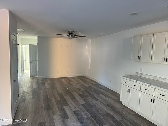 5th image of 273 S Kerr Ave