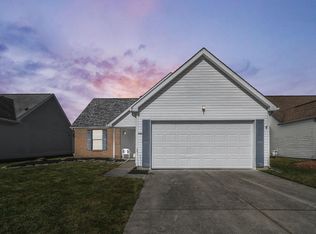 1049 Sunrise Dr, Newark, OH 43055