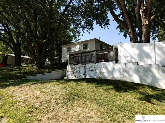 5th image of 223 S 13th St