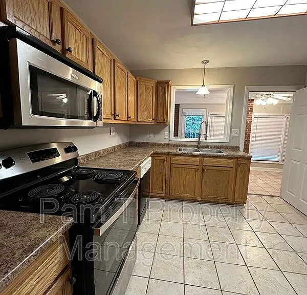 201 Kensington Dr — Photo 28