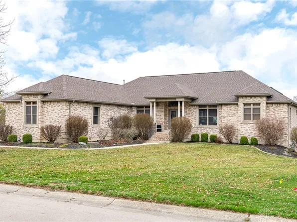 173 Countryside Dr N, Troy, OH 45373