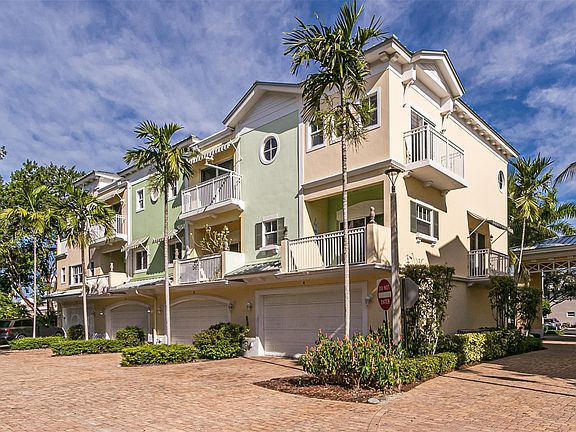3rd image of 630 SE 15th Street #4