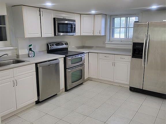 4th image of 1938 Buckingham Dr