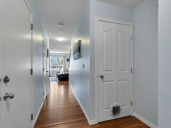 4th image of 156 NE Canoe Dr SW #6