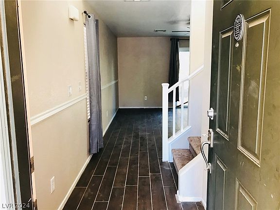 3rd image of 7933 Winken Ct