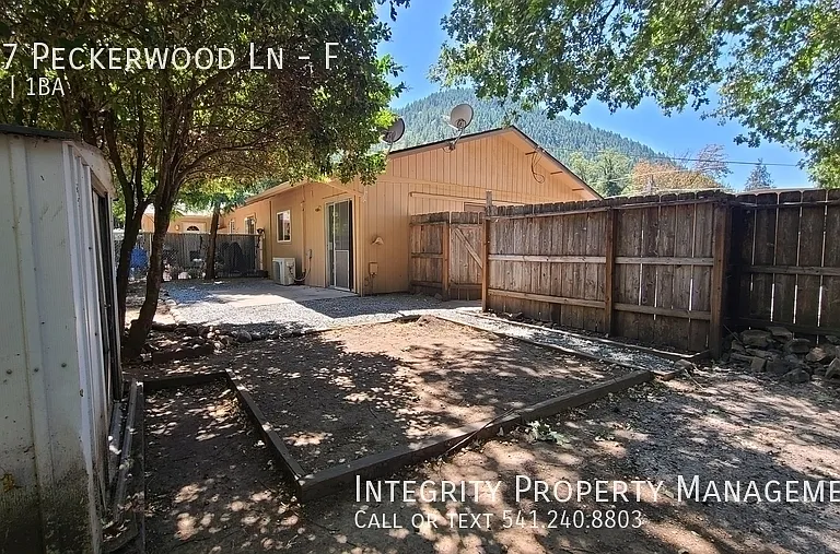 157 Peckerwood Ln #F — Photo 11
