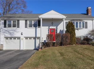 25 Bellevue Ave, Cumberland, RI 02864