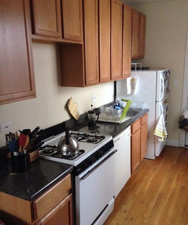 1st image of 3928 N Pine Grove Ave APT 3E