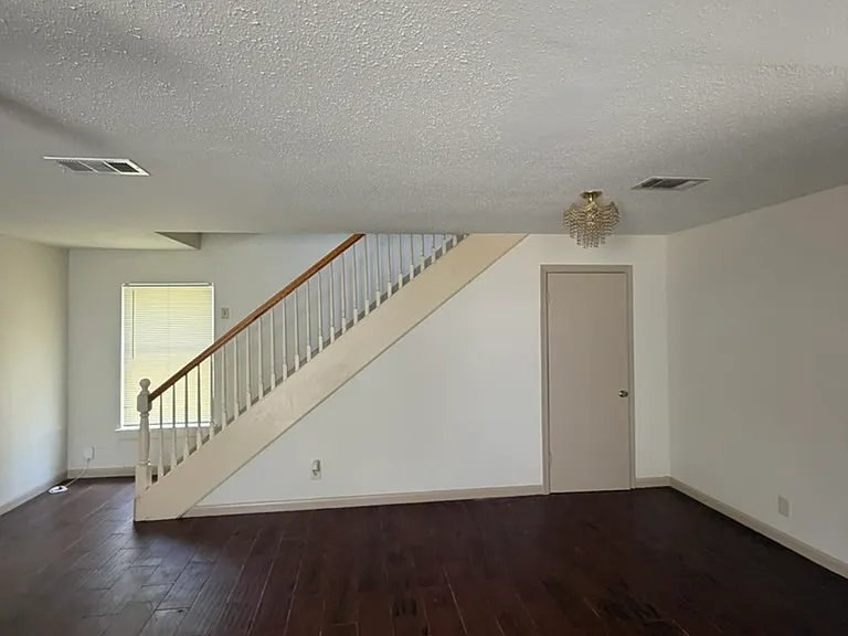 236 W 23rd St #A — Photo 3