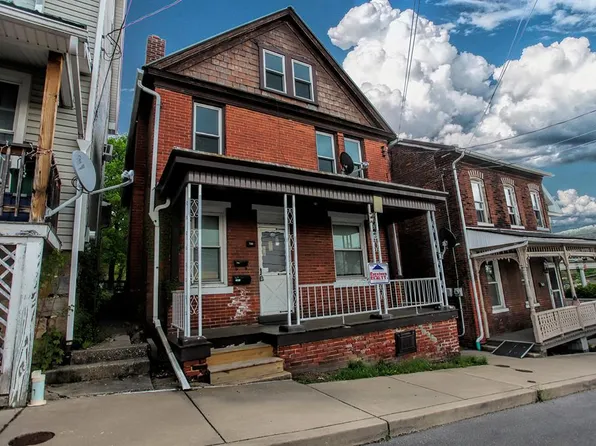 706 5th St, Huntingdon, PA 16652