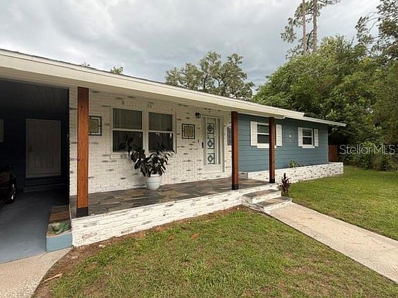 2nd image of 569 NE 21ST TERRACE