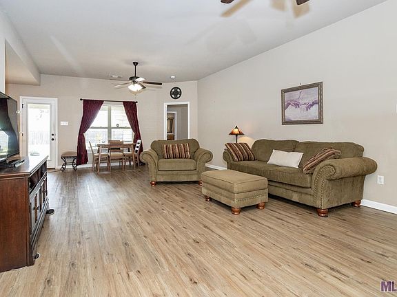 4th image of 42316 Cedarstone Ave