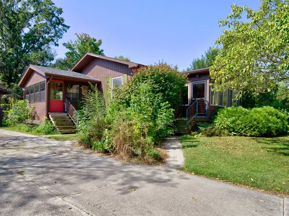 204 9th St, Cambridge, IA 50046