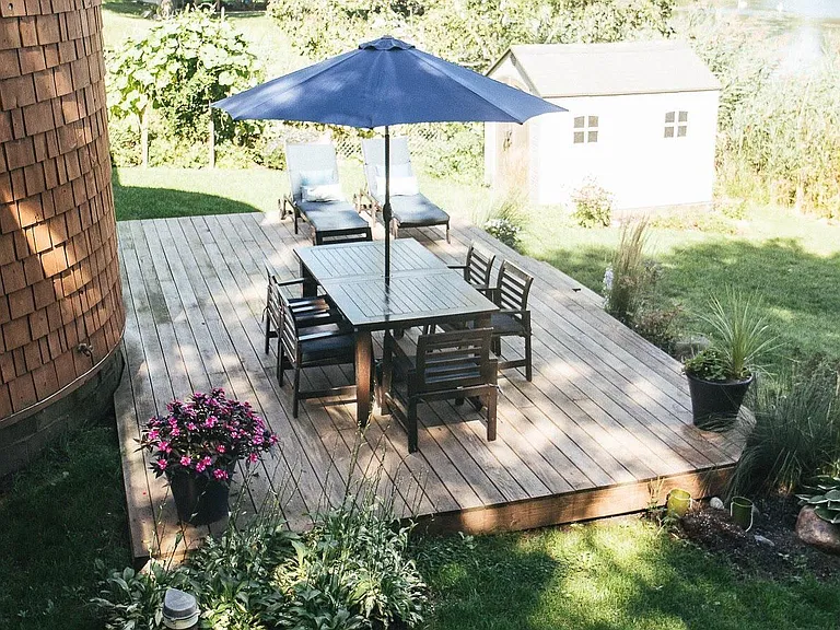 Rear Deck