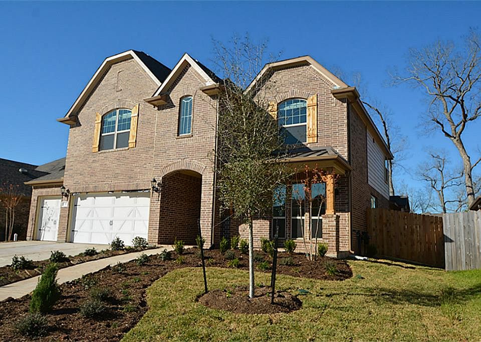 1st image of 23 Castello Ln
