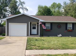 2207 Van Buren Ave, Charleston, IL 61920