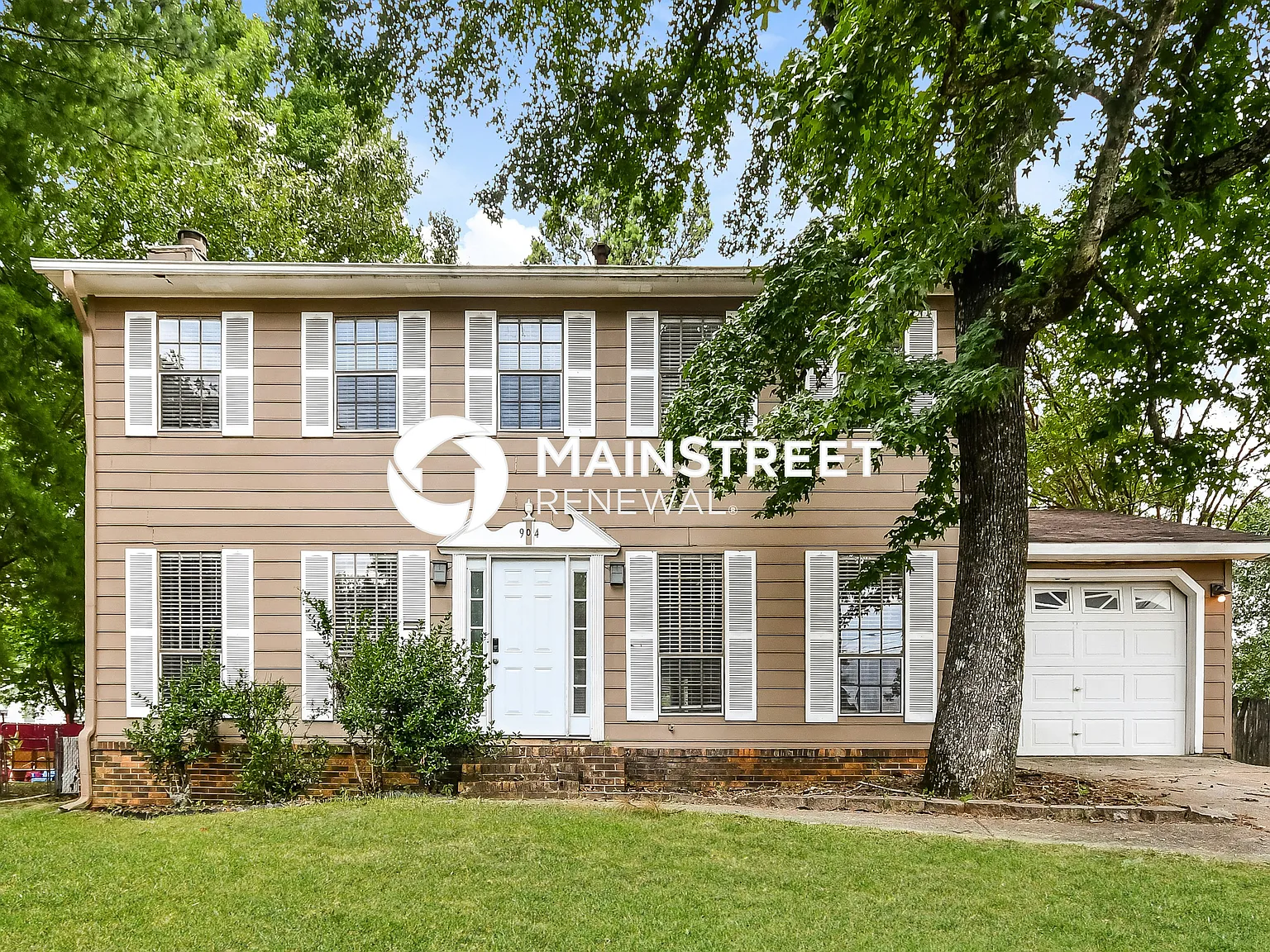 904 Pine Forest Circle — Photo 1