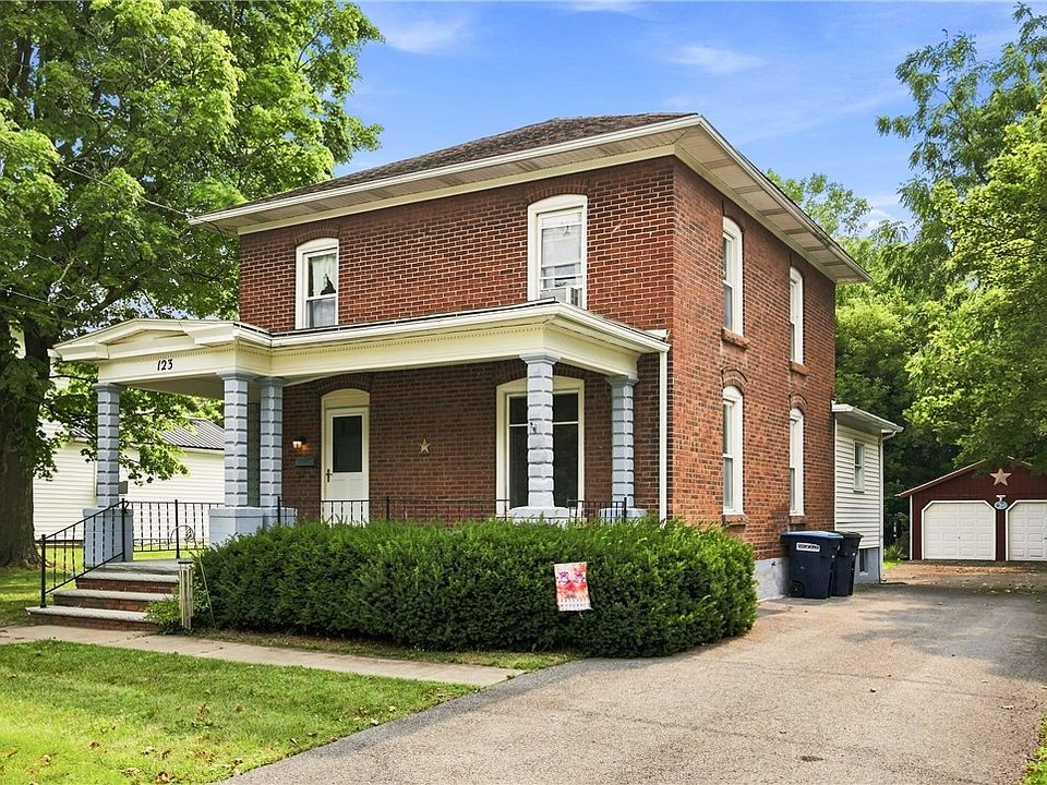 1st image of 123 Walnut St