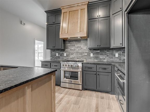 5th image of 4817 Misty Wood Ln